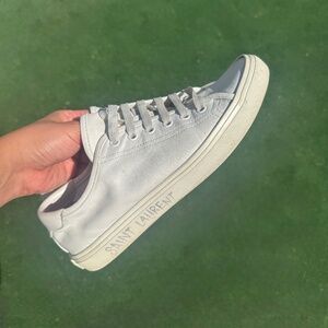Yves Saint Laurent Sneakers